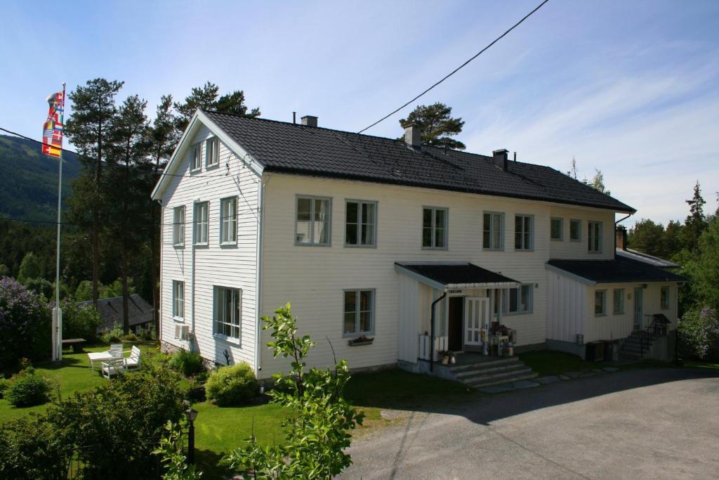 Furulund Pensjonat Ron Kültér fotó